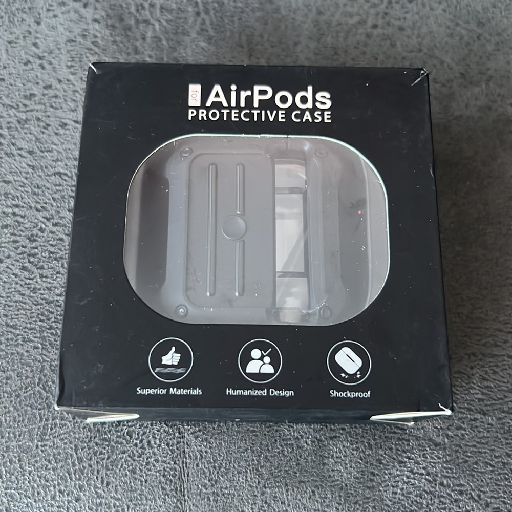 Black AirPods Protective Case with Clip